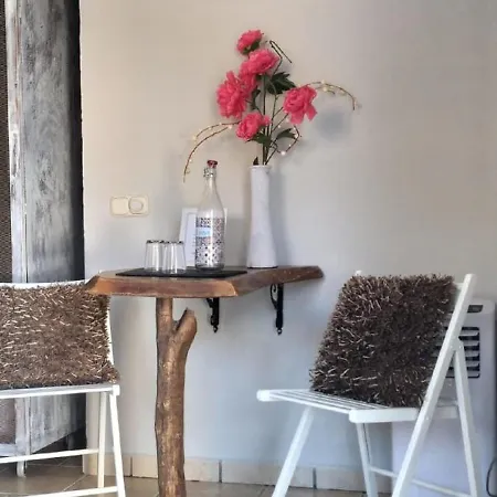 Casa Ceratonia Bed & Breakfast