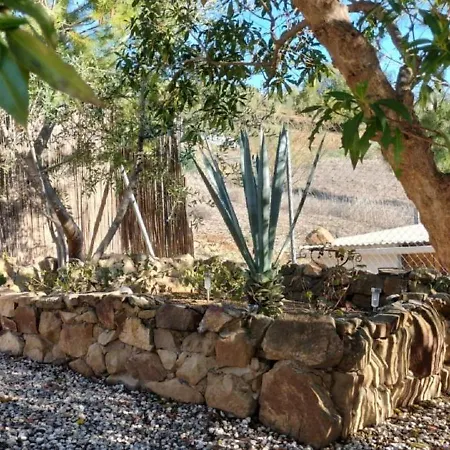 Casa Ceratonia Bed & Breakfast